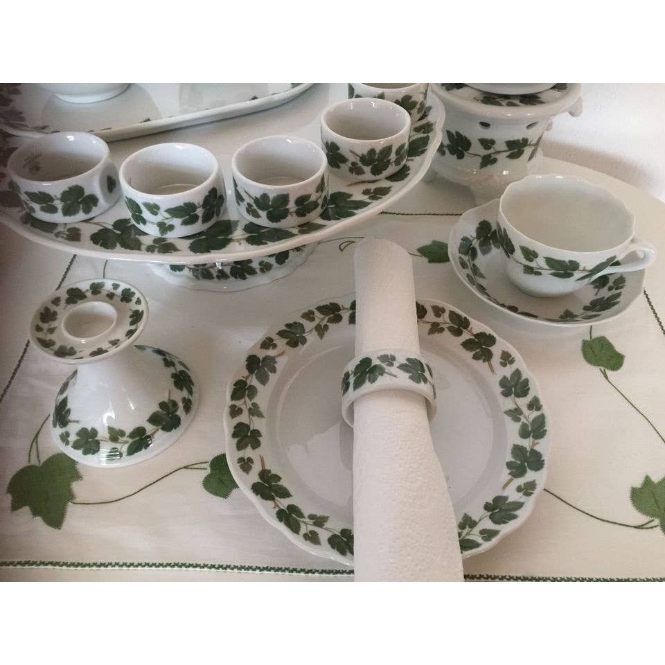 Hutschenreuther 1814 Wein Laub (Maria Theresa) Porcelain Dinner Service for 12 Plus Serving Pieces- 136 Pieces