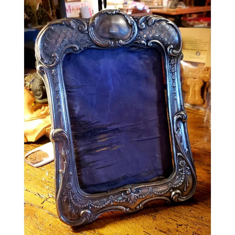 Late 19th Century Henry Mathews Sterling Silver Picture Frame