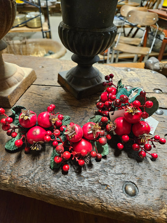 LIVE -Red Berry Napkin Rings