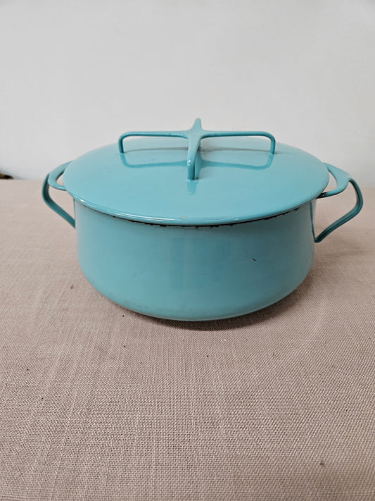 Dansk Kobenstyle Turquoise Enamel 3 quart covered Pot