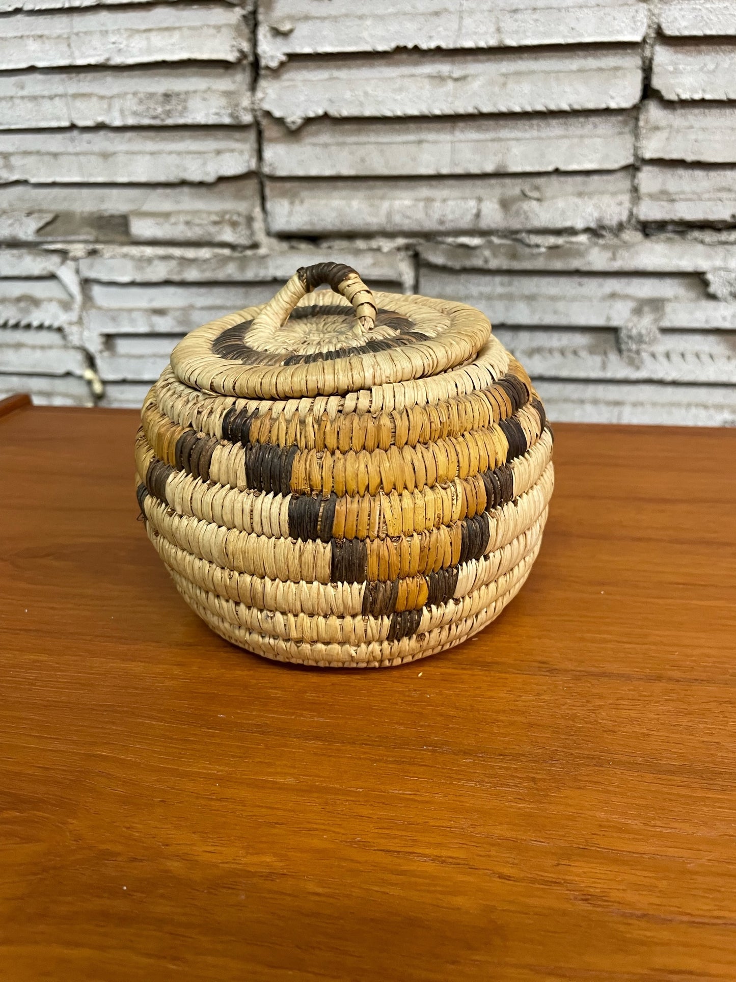 Small Papago Coiled Basket with Lid with Zig Zag Design 4.5"